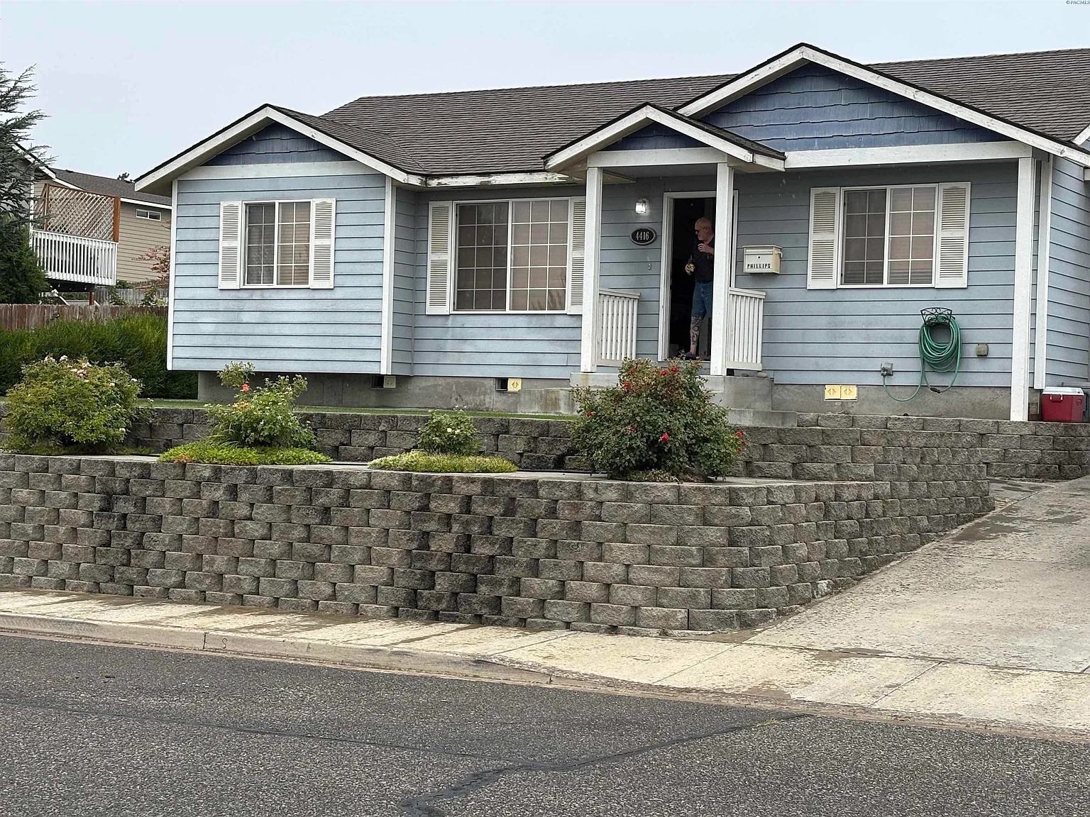 4416 Tusayan Dr photo 1