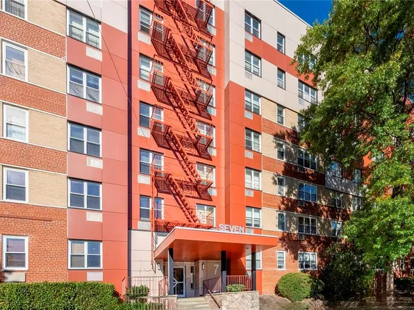 7 Balint #214, Yonkers, NY 10710