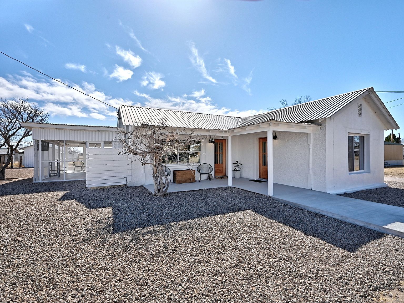 1021 W Galveston St, Marfa, TX 79843 Zillow