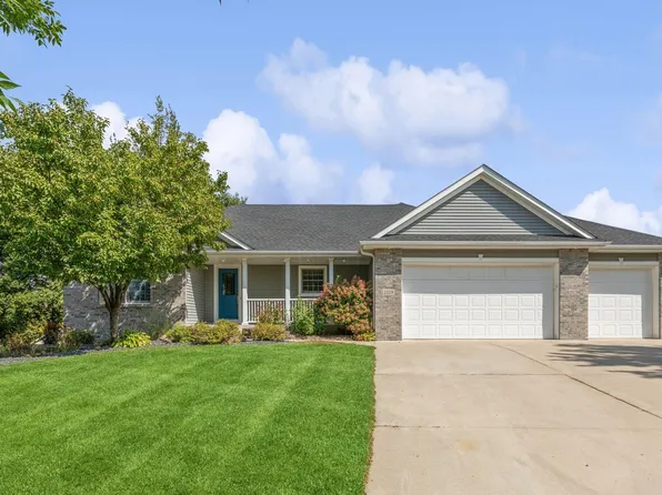 2229 Greenfield Dr E, Northfield, MN 55057