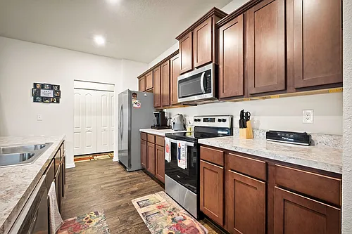 8036 Cape Fox Dr Photo 1