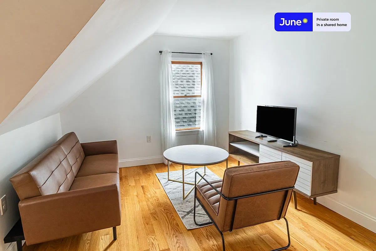 29 Alston St — Photo 4