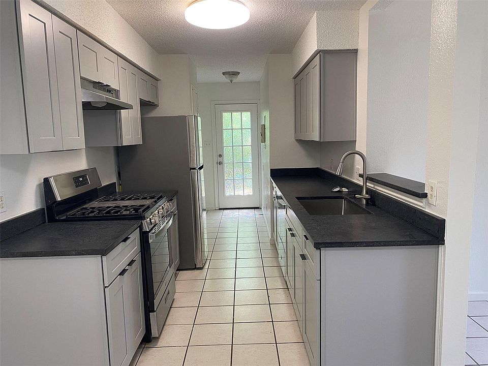 1st image of 14201 Sussman Ct #B