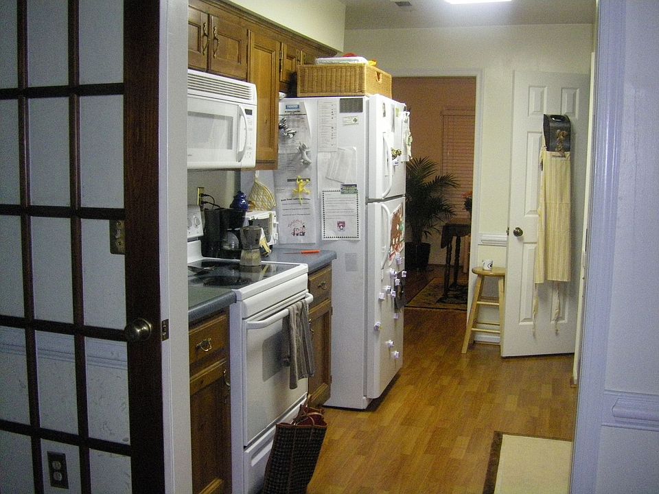 2nd image of 550 Mulligan Dr