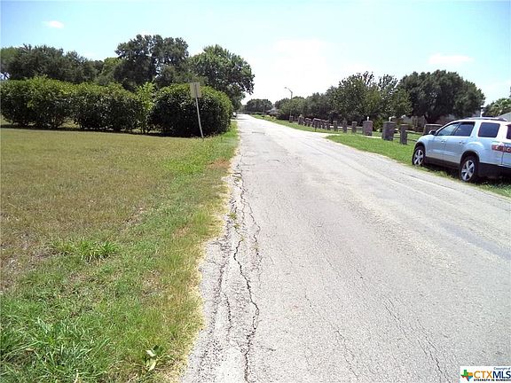 5th image of 407 River Oak Dr