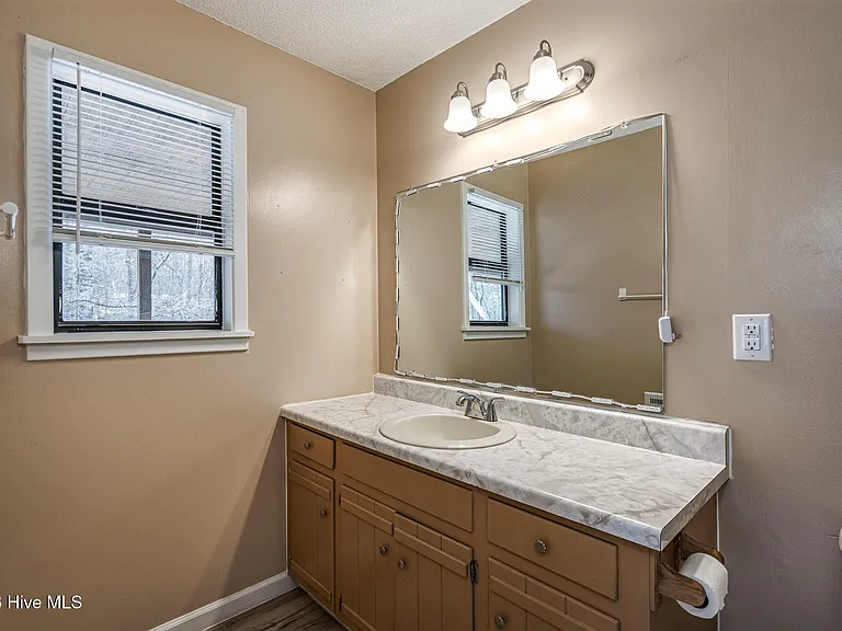 70 Beaver Ridge Trl — Photo 17