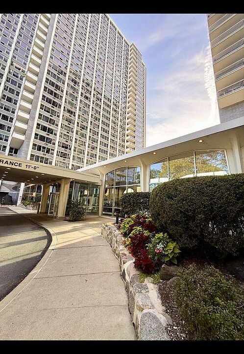 1st image of 4250 N Marine Dr APT 2414