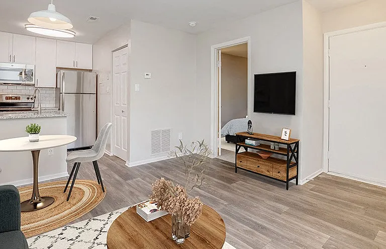 Springhouse Apartments — Photo 37
