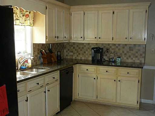 5th image of 2749 Sterling Dr