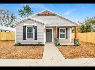 24640 Chestnut St, Elberta, AL 36530