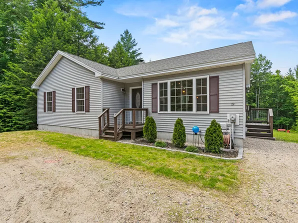 19 Cessna Way, Naples, ME 04055