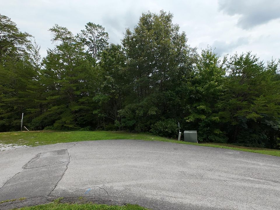 1st image of 2027 Piney Overlook Ln #1