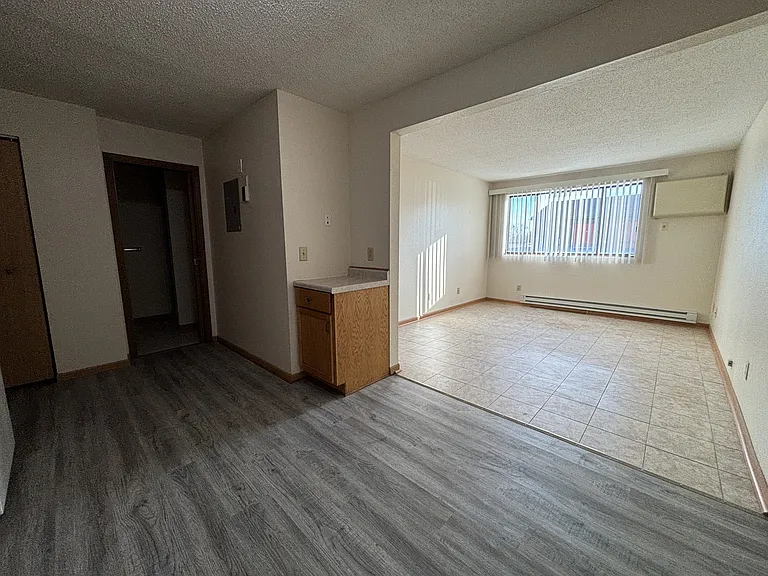 12513 Pineview Dr — Photo 2
