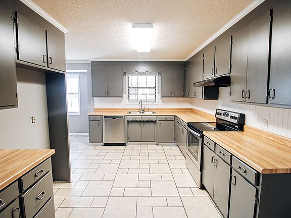 5th image of 1819 Woodcrest Dr