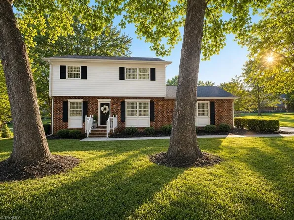 205 Fairway Dr, Eden, NC 27288
