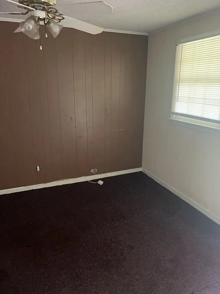 2 bed, 1.5 bath, $950 — Photo 2