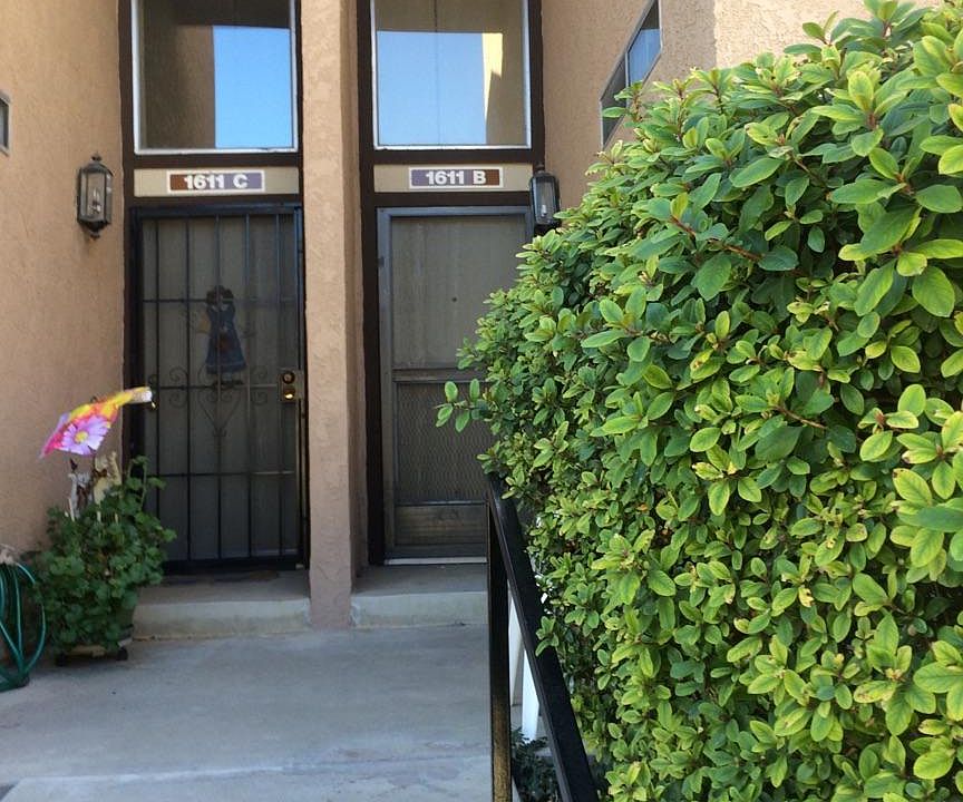 2nd image of 1611 Windmill Ln Unit B
