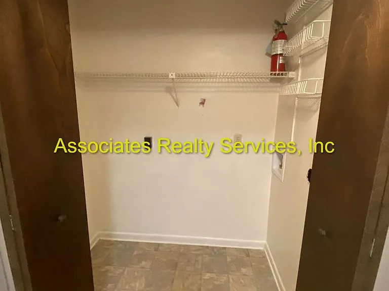 3600 SW 19th Ave #22 — Photo 6