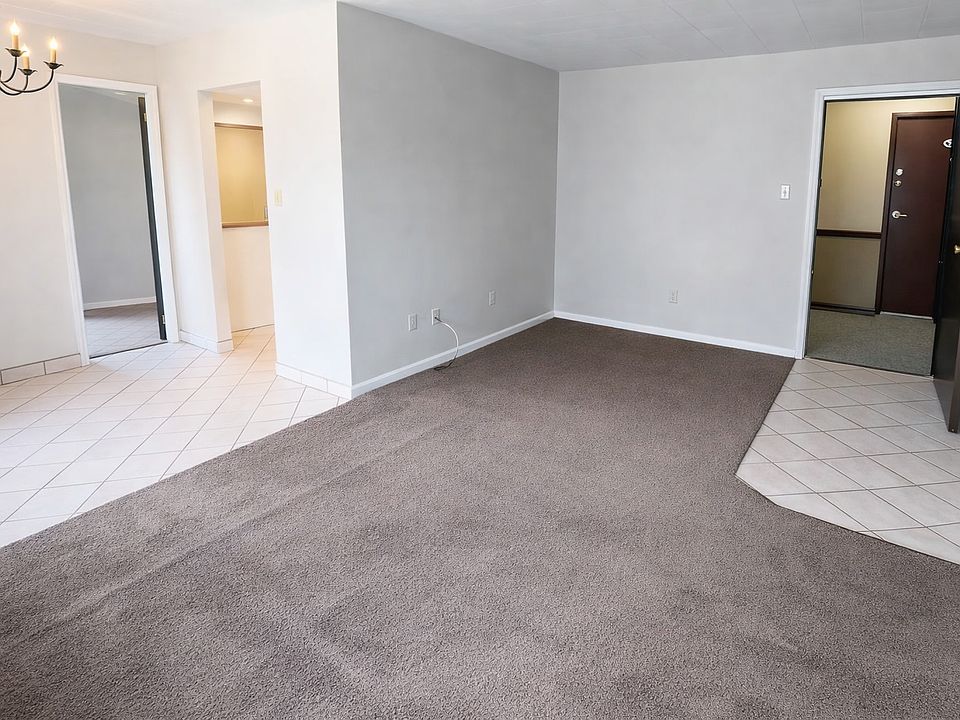 3 Bed/2 Bath (Unit 704)