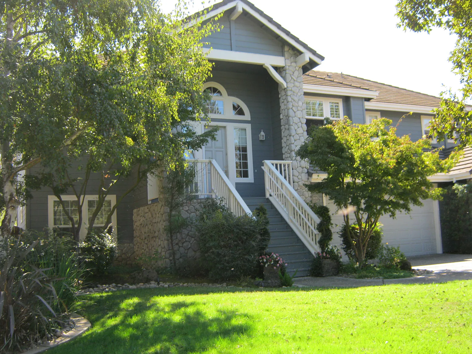 4670 Saint Andrews Dr photo 1