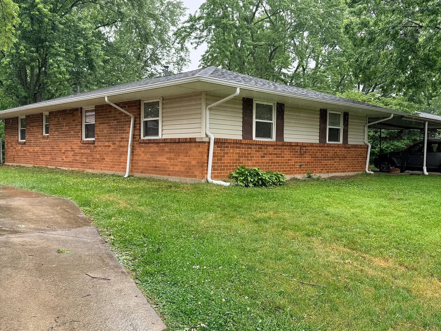 4 bed, 1579 sqft, $2,150 — Photo 3