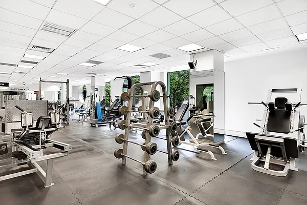 Rented by Cooper & Cooper Real Estate | media 18