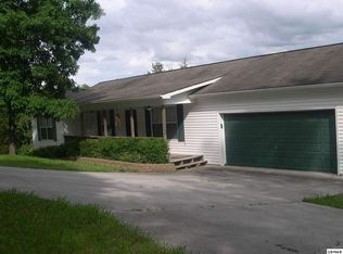 2012 Kerr Rd, Sevierville, TN 37876