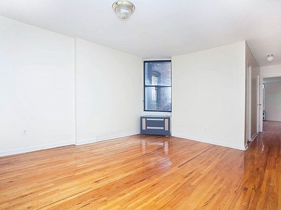 4th image of 1833 7th Ave APT 3B