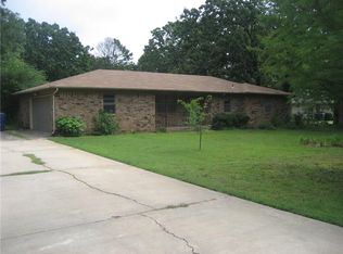 9701 Painter Dr, Fort Smith, AR 72903