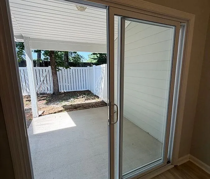 1033 Masons Place Cir #B — Photo 9
