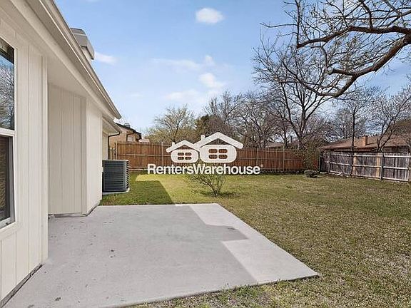 3rd image of 6517 Ridglea Dr