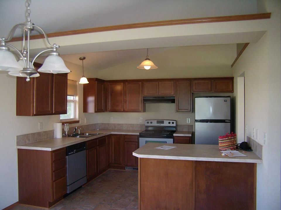 2nd image of 430 E Meadows Ct