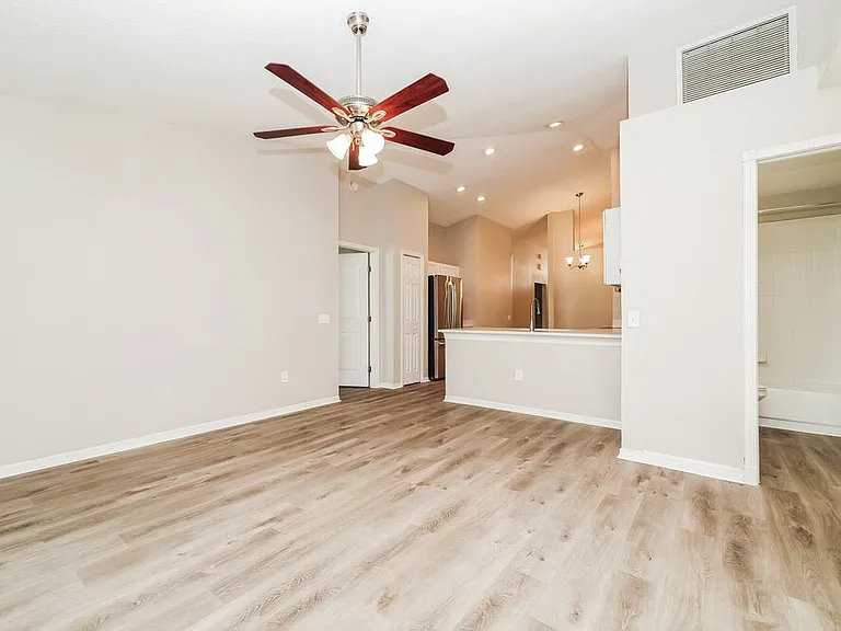 416 Sangria Dr — Photo 7