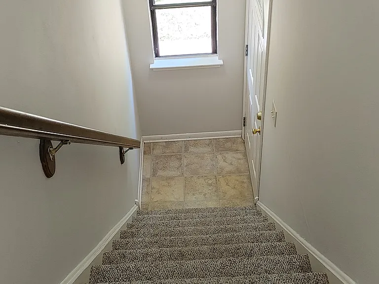 Entry steps to second floor apartment.