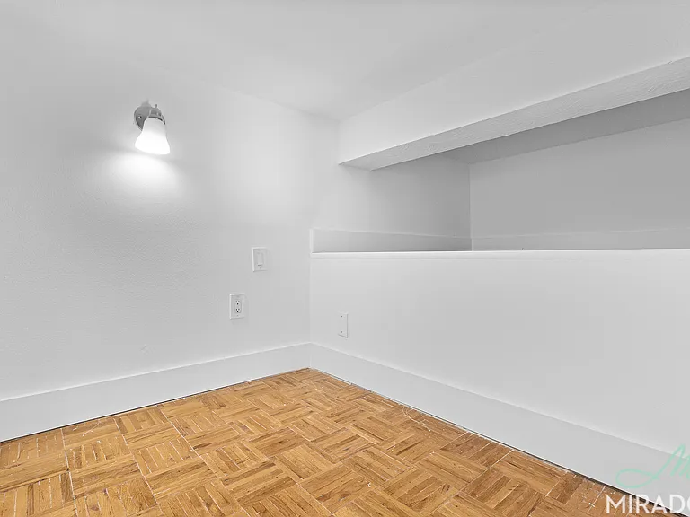 43 W 16th St #8B — Photo 6