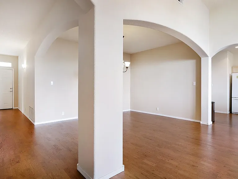 6616 Freemont Hills Loop NE — Photo 6