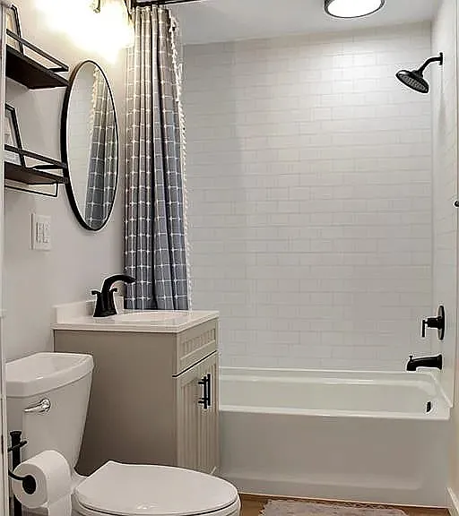 726 W Broadway St — Photo 15