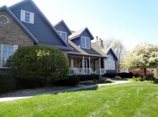 2963 Bryn Wood Dr, Fitchburg, WI 53711