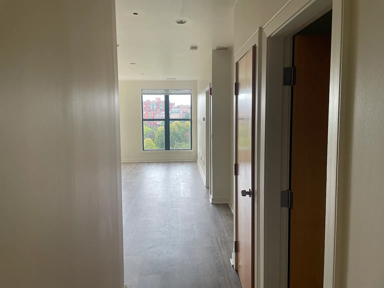 2 bed, 736 sqft, $2,895 — Photo 3