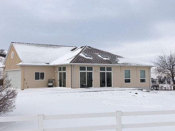 3rd image of 96 Canyon Dr