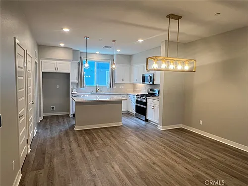 7358 Parker Ln Photo 1