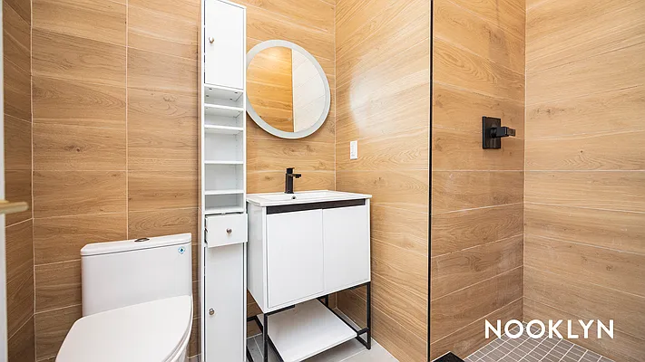 Rented by Nooklyn NYC LLC | media 9