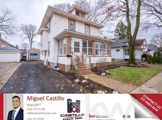 645 Palace St, Aurora, IL 60506