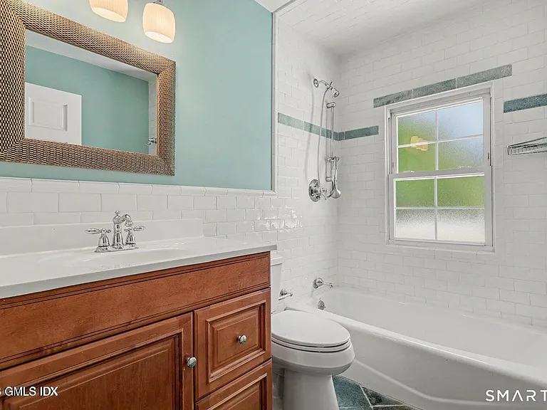 97 Riverside Ave — Photo 16