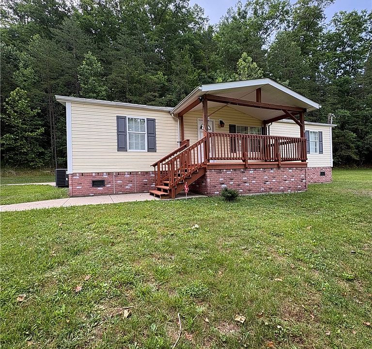 1st image of 393 Sams Fork Rd