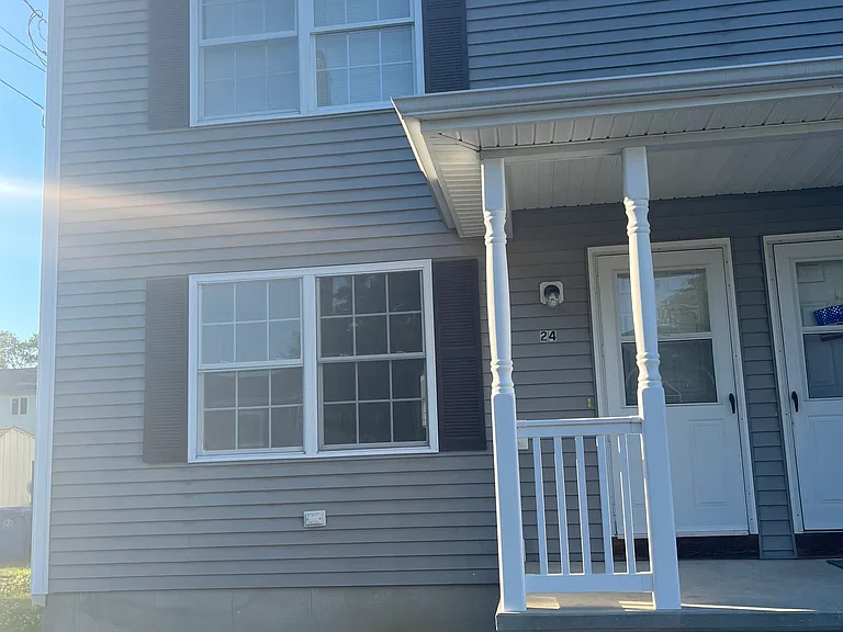 24 Central Ave — Photo 2