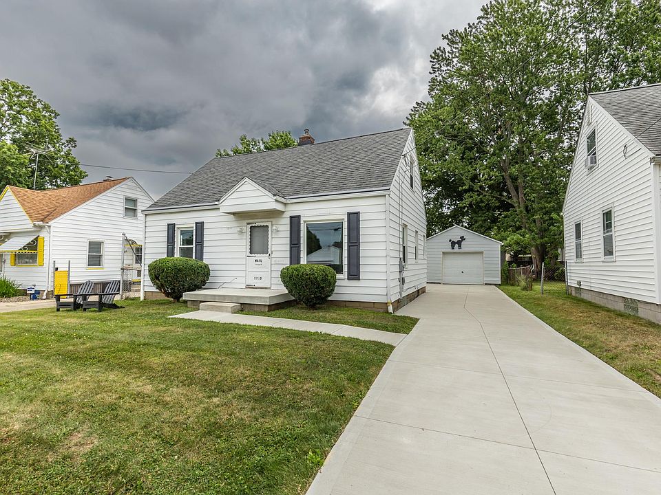 1st image of 2775 8th St