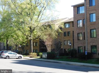 5811 Edson Ln APT 204, Rockville, MD 20852
