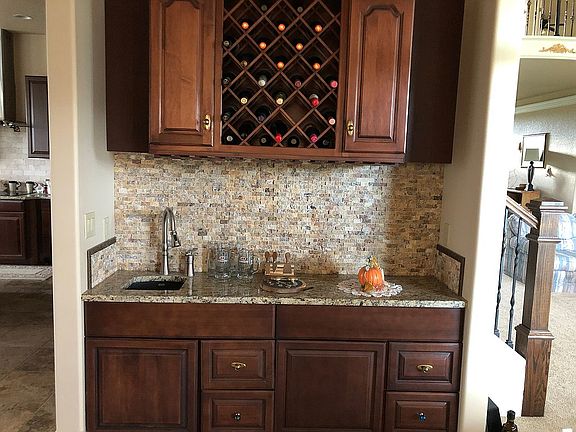 Wet bar