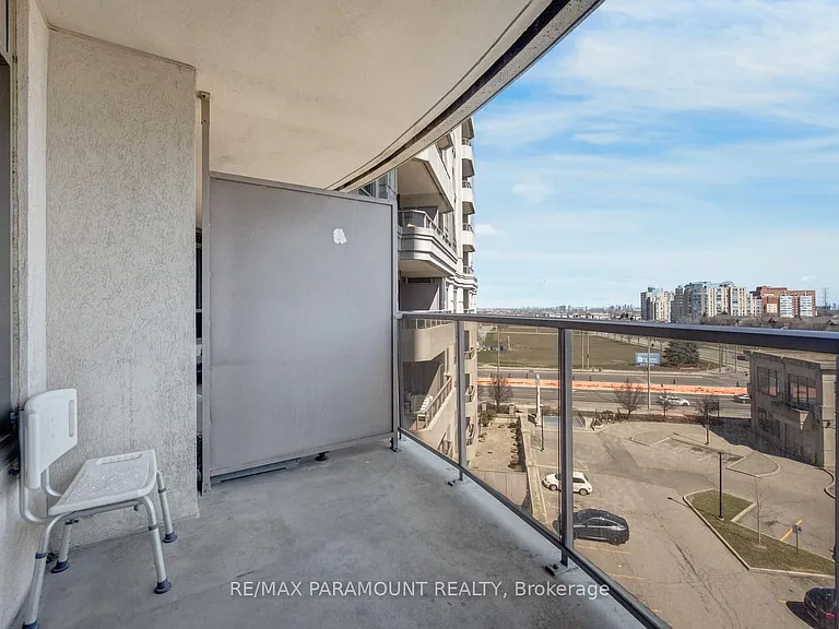 25 Kingsbridge Garden Cir #616 — Photo 43